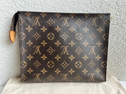 Louis Vuitton Toiletry Pouch 26 Monogram