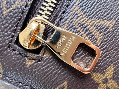 Louis Vuitton Pochette Metis Monogram (RRP £2,020)