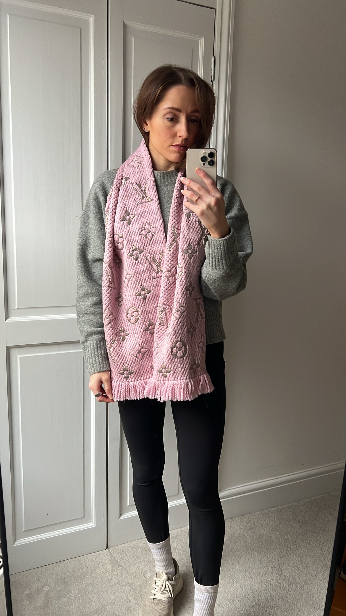 Louis Vuitton Logomania Scarf in Pink