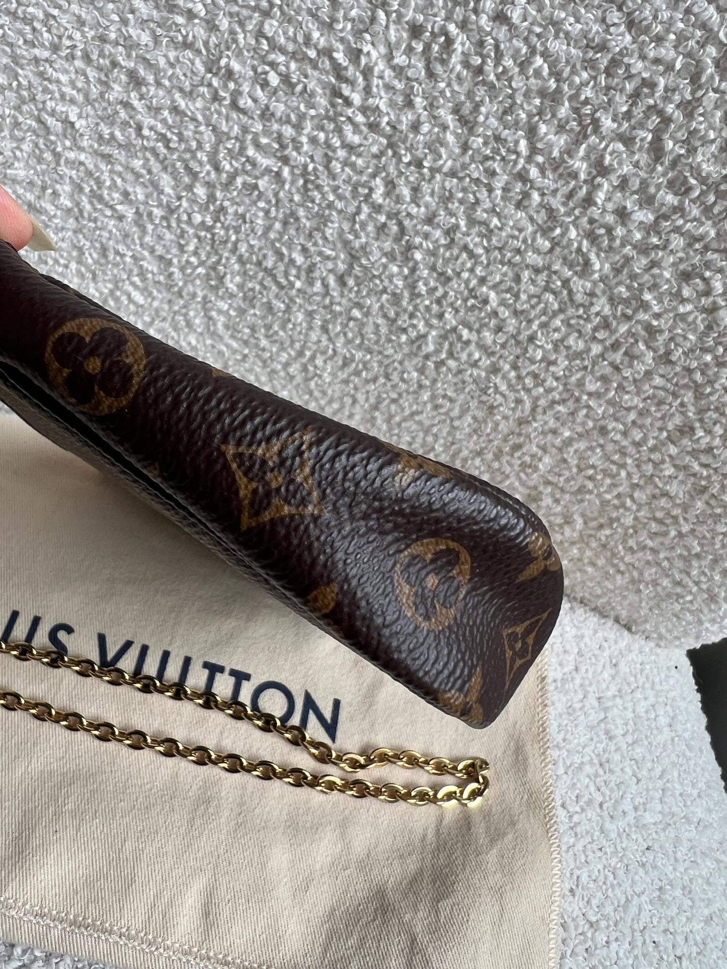 Louis Vuitton Multi Pochette Accessoires Khaki (RRP £2030)