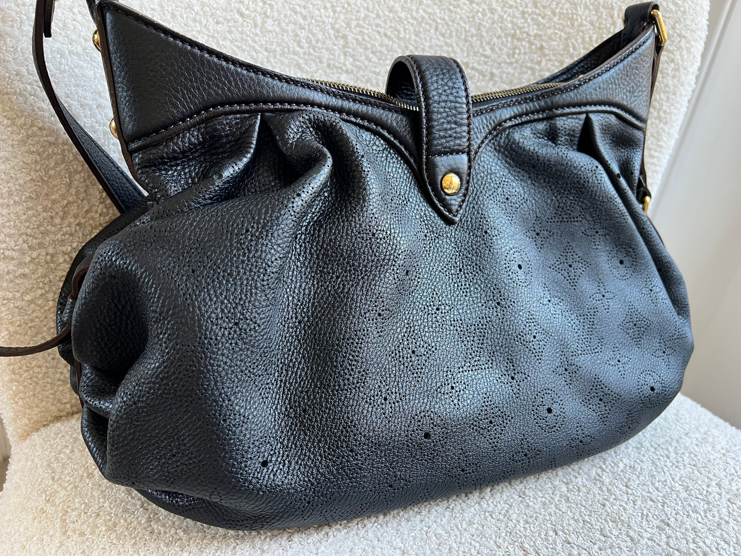 Louis Vuitton Black Monogram Mahina Leather Shoulder Bag