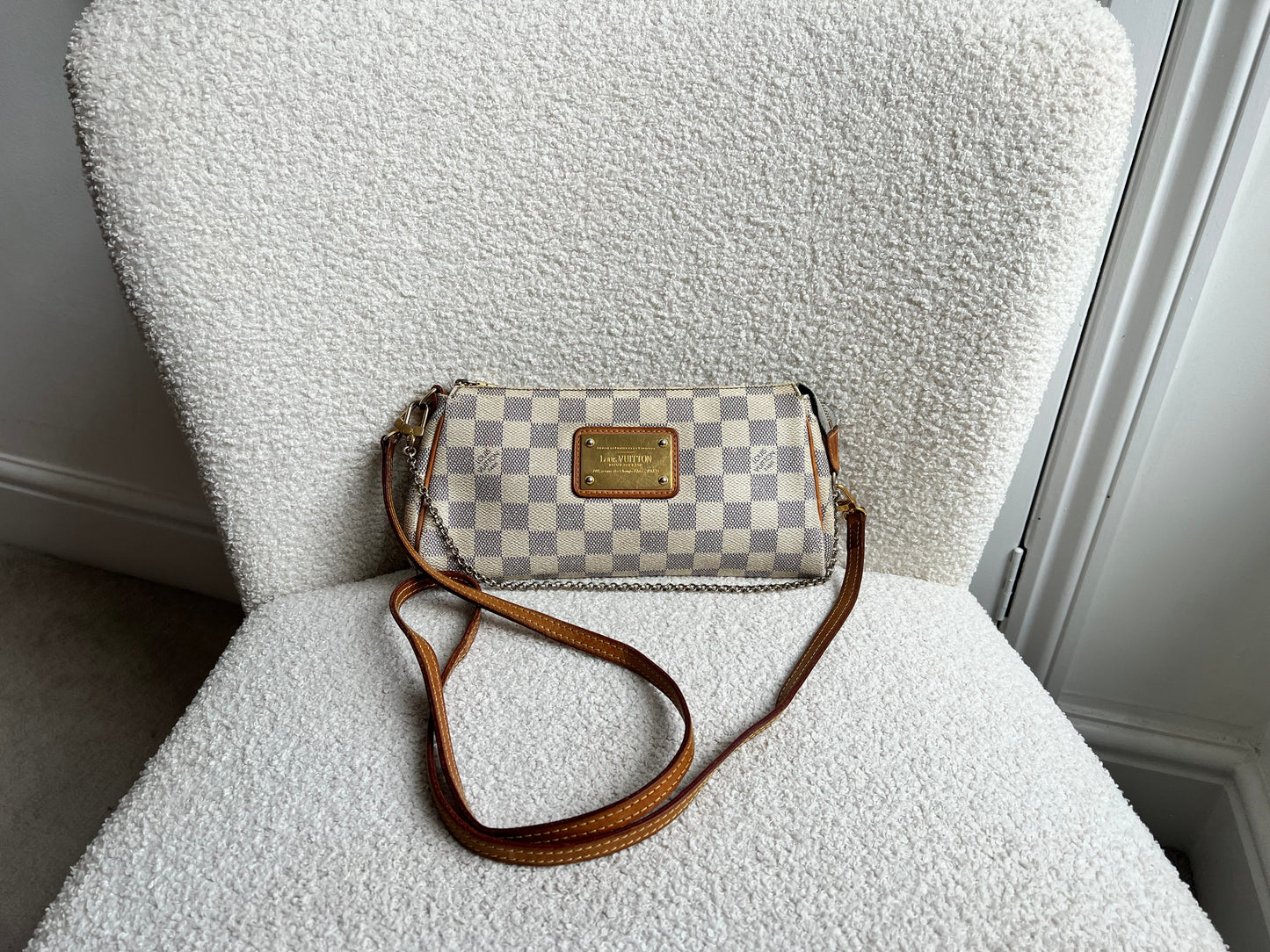 Louis Vuitton Eva Clutch Damier Azur