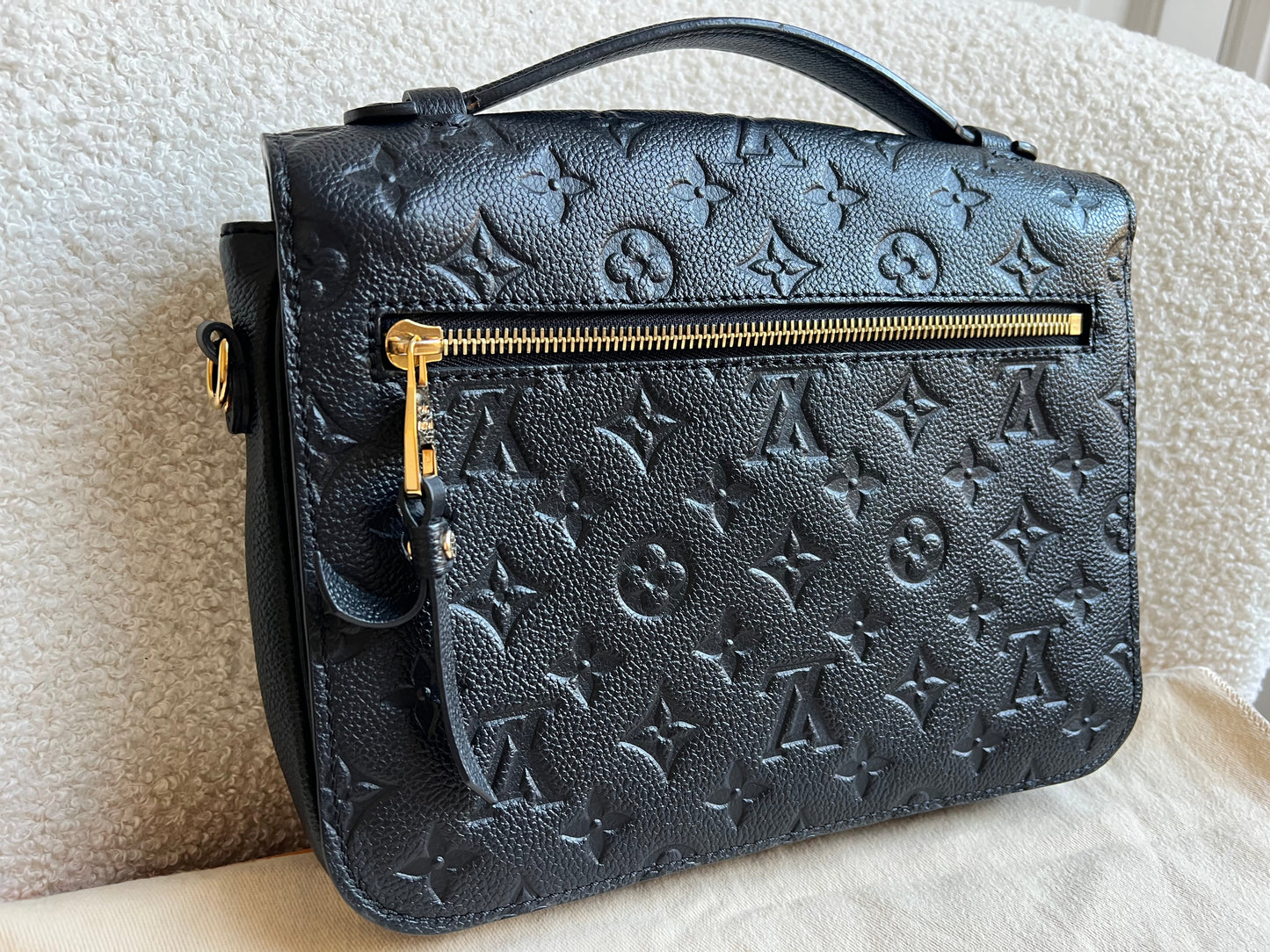 Louis Vuitton Pochette Metis Black Empreinte (RRP £2,200)