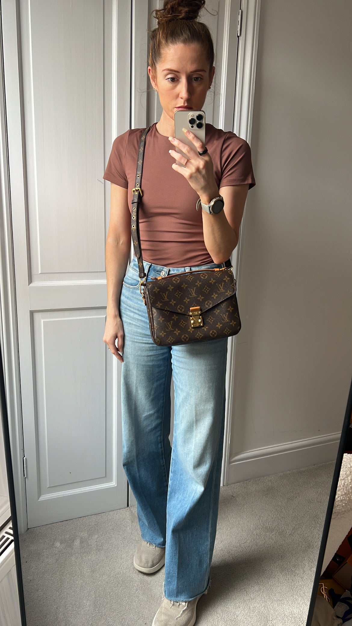 Louis Vuitton Pochette Metis Monogram (RRP £2,020)