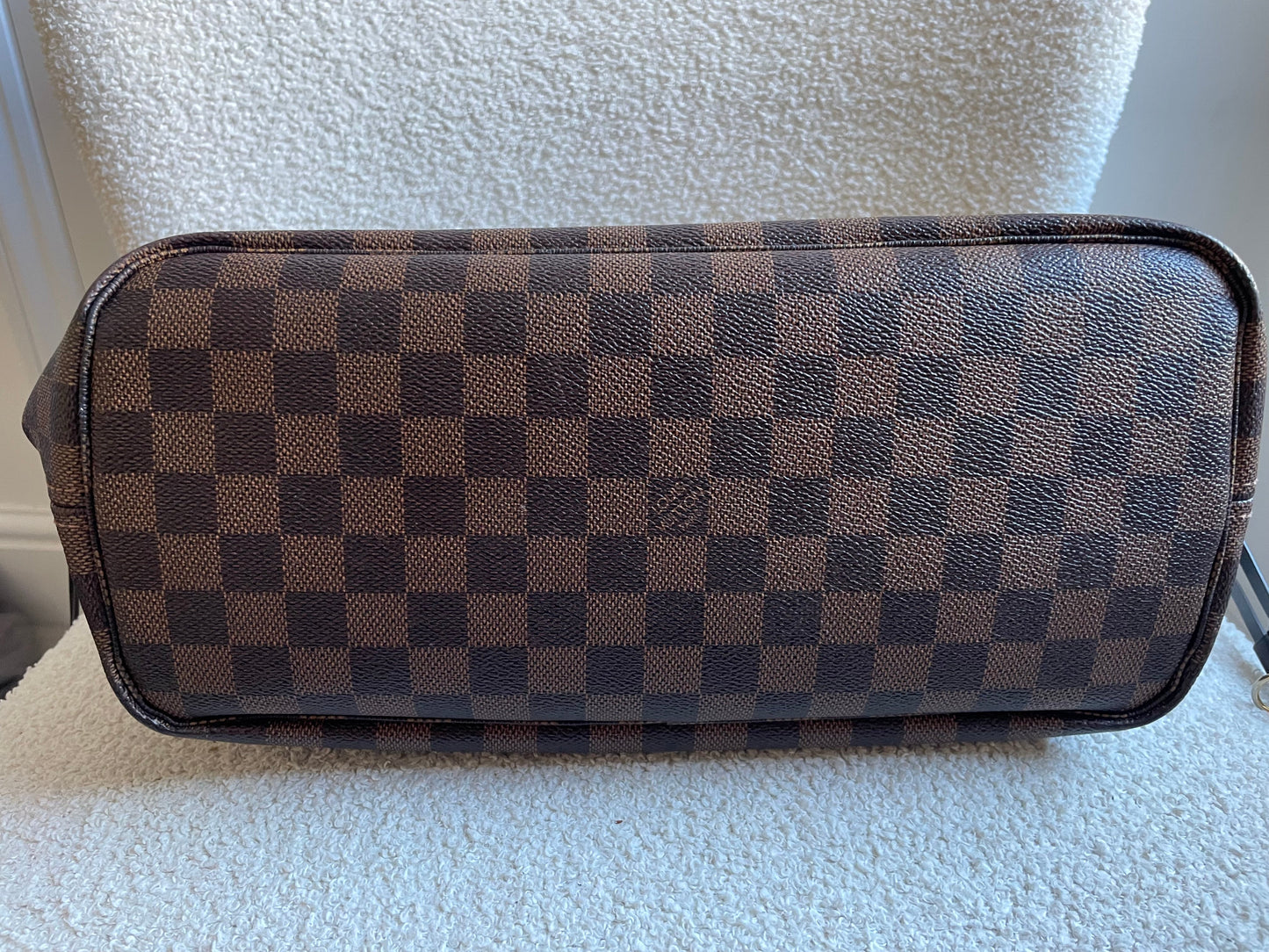 Louis Vuitton Neverfull MM Damier Ebene Cherry Interior (RRP £1,430)