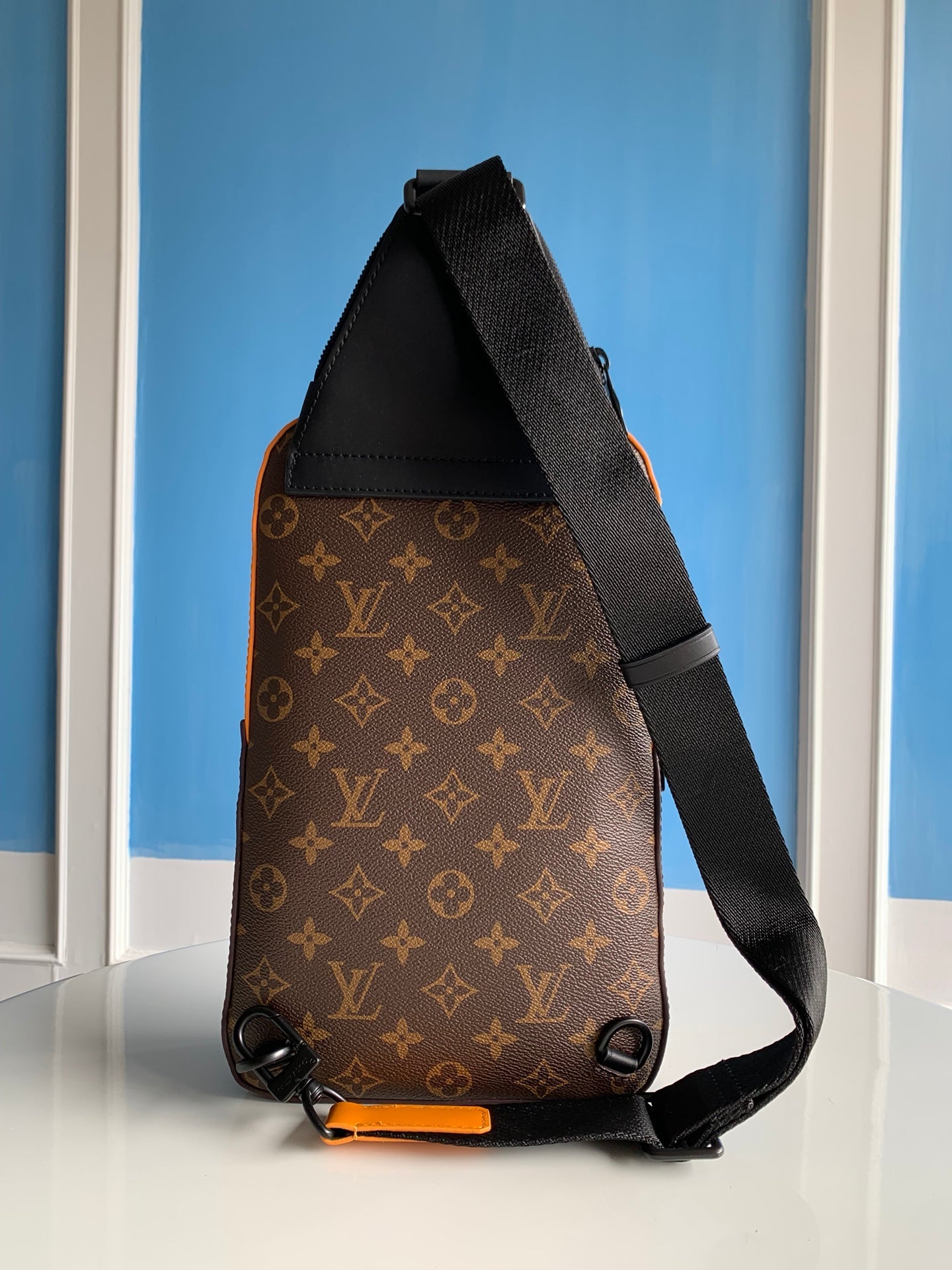 Louis Vuitton Avenue Sling Bag