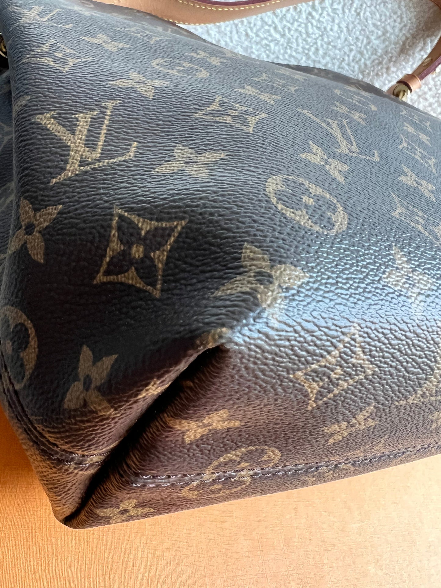 Louis Vuitton Graceful PM Monogram (RRP £1,360)