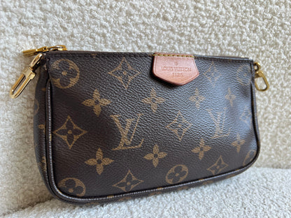 Louis Vuitton Small Pochette Monogram