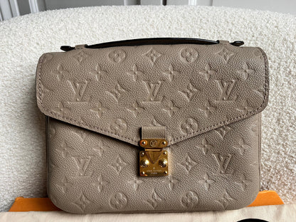 Louis Vuitton Pochette Metis Empreinte (RRP £2,130)