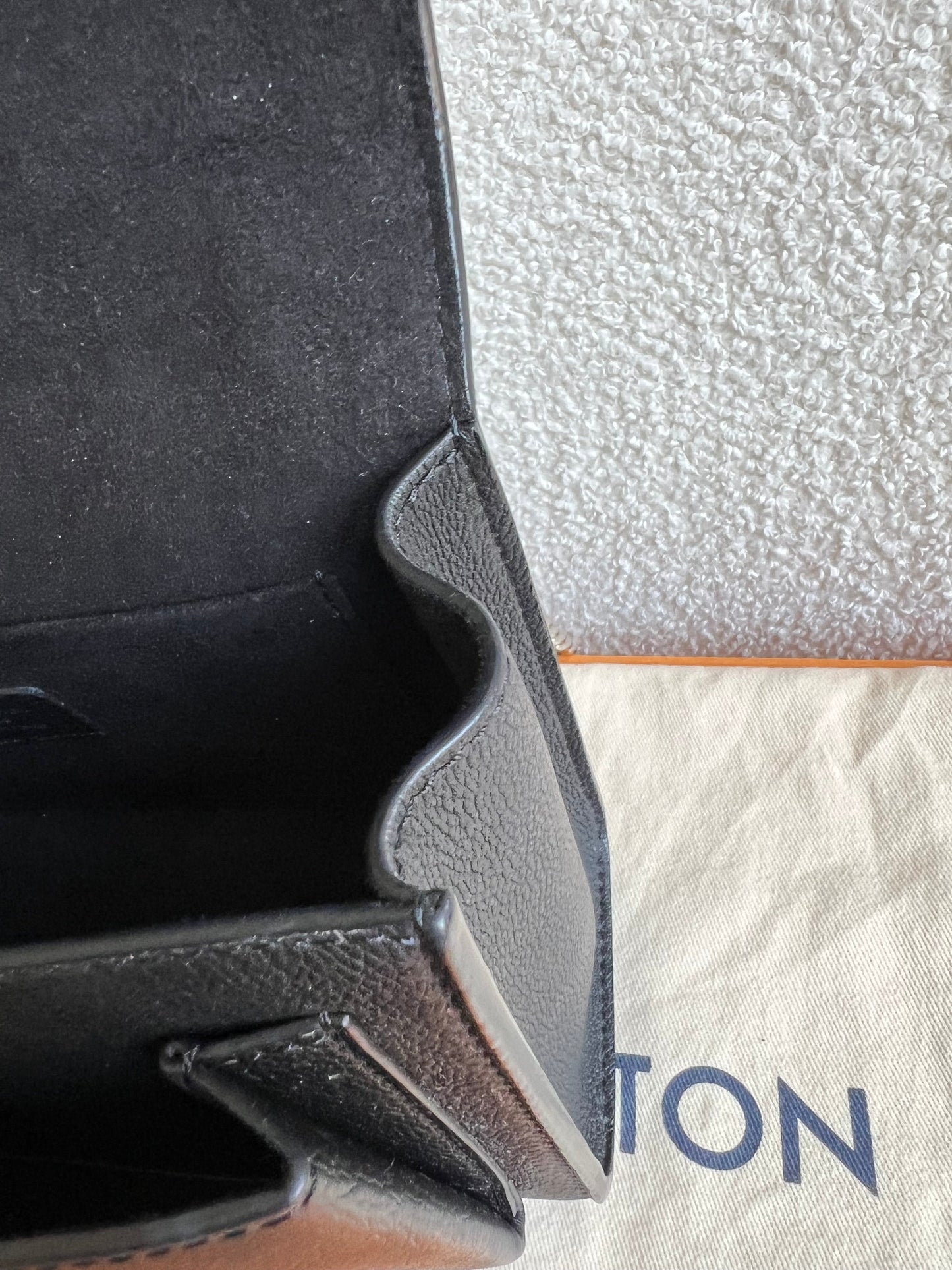 Louis Vuitton Mylockme Black (RRP £2080)
