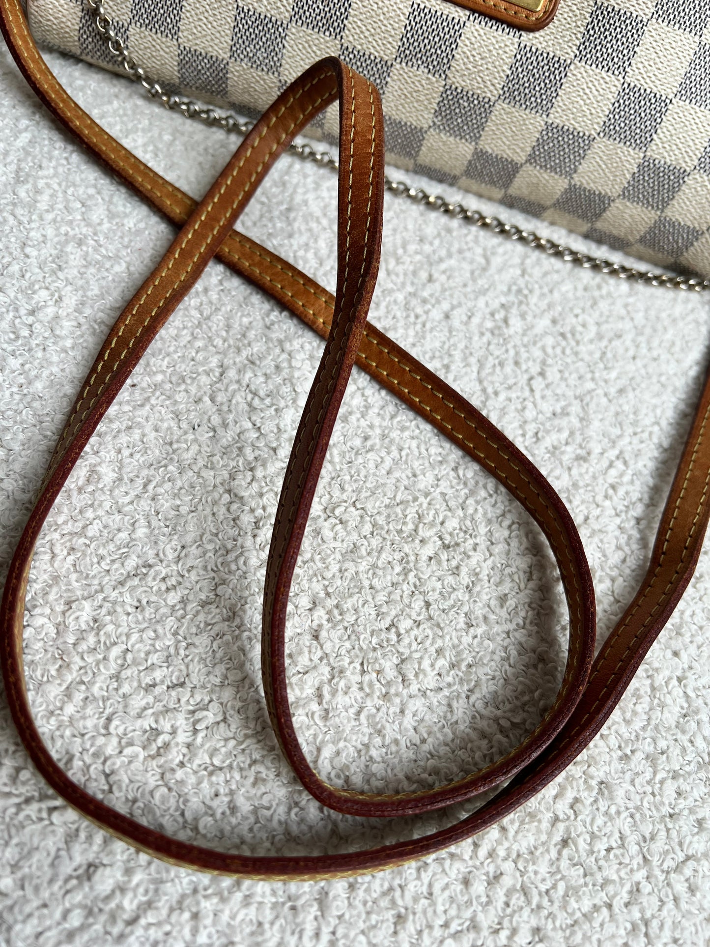 Louis Vuitton Eva Clutch Damier Azur