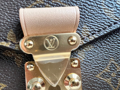 Louis Vuitton Pochette Metis Monogram (RRP £2,020)