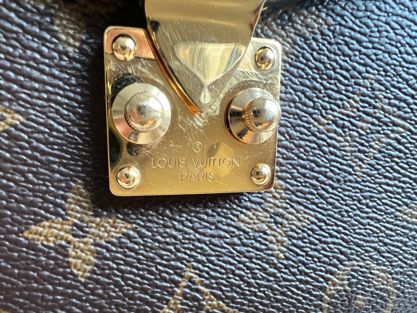 Louis Vuitton Pochette Metis Monogram (RRP £2,020)