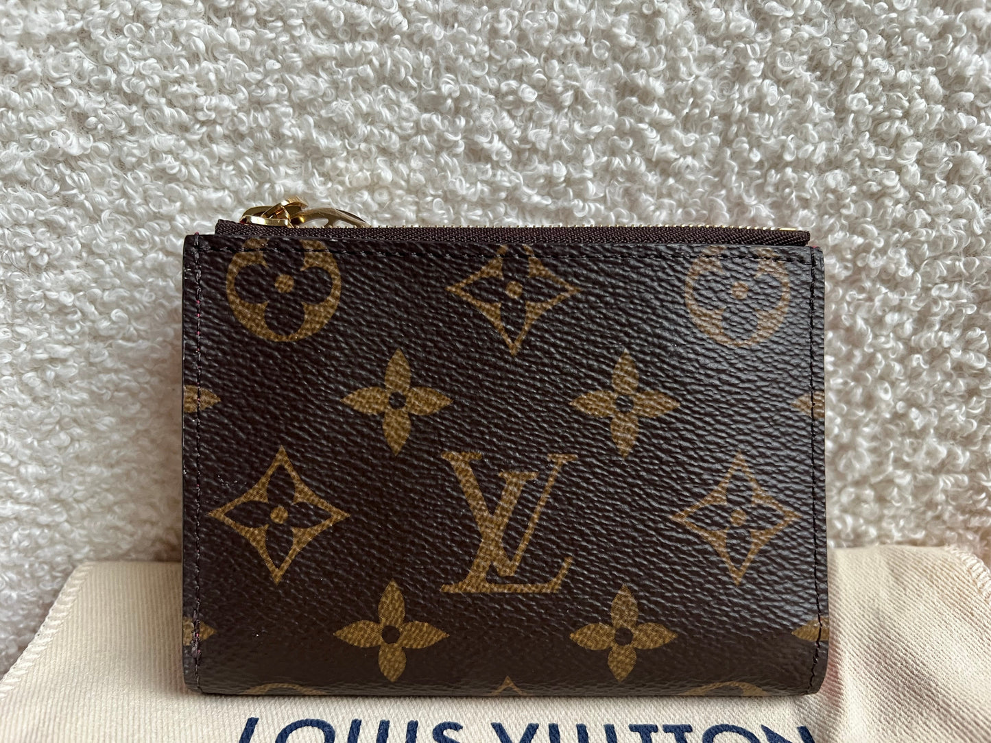Louis Vuitton Lisa Wallet Monogram (RRP £390)