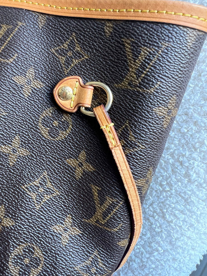 Louis Vuitton Neverfull MM Monogram Beige