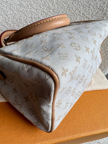 Louis Vuitton Speedy Bandouliere 20 Mastic Cream (£2420)