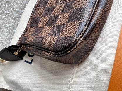 Louis Vuitton Damier Ebene Mini Pochette Accessoires (RRP £550)