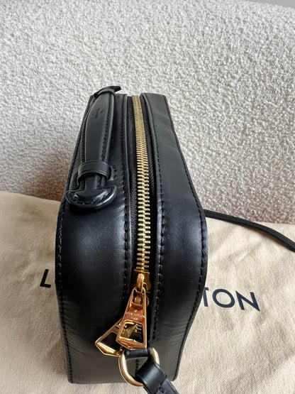 Louis Vuitton Saintonge Black and Monogram
