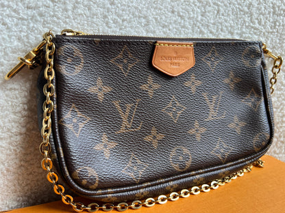 Louis Vuitton Multi Pochette Accessoires Khaki (RRP £2070)