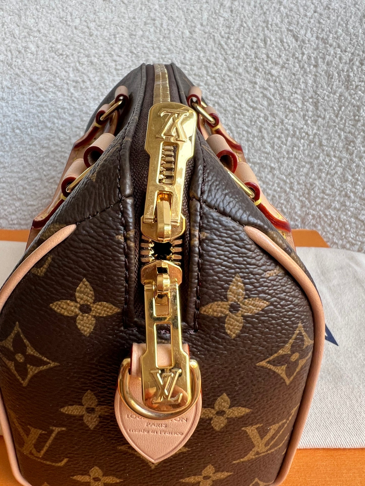 Louis Vuitton Speedy Monogram Bandouliere 20 (RRP £1680)