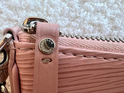 Louis Vuitton Easy Pouch Rose Ballerine Epi