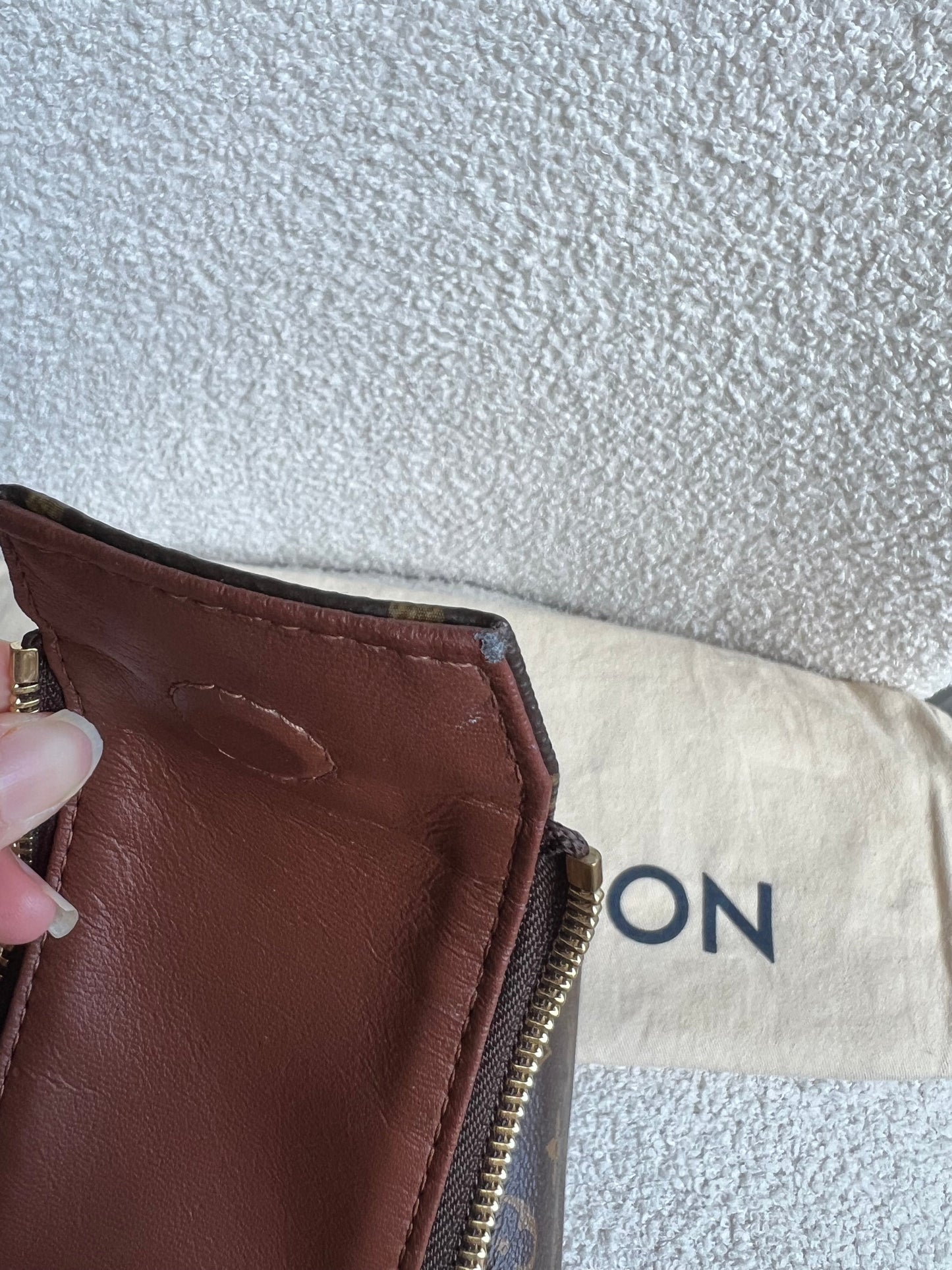 Louis Vuitton Dopp Kit Toilet Pouch Monogram (RRP £780)
