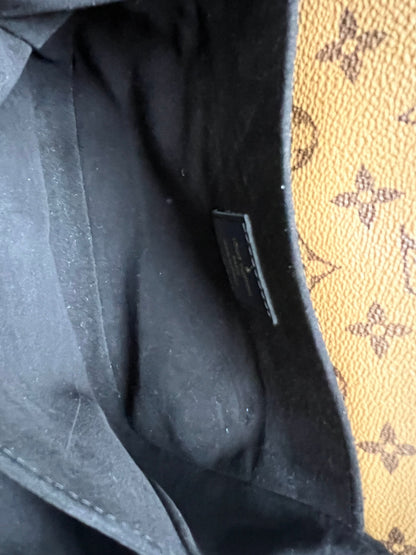 Louis Vuitton Pochette Metis Reverse Monogram (RRP £2,020)