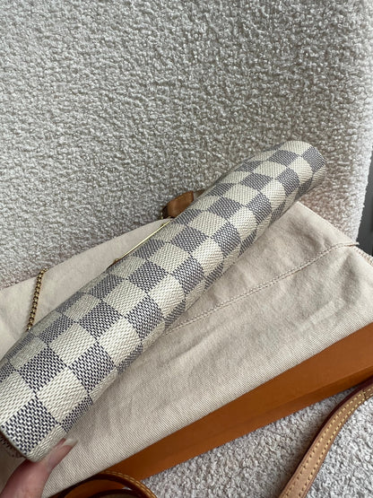 Louis Vuitton Eva Clutch Damier Azur