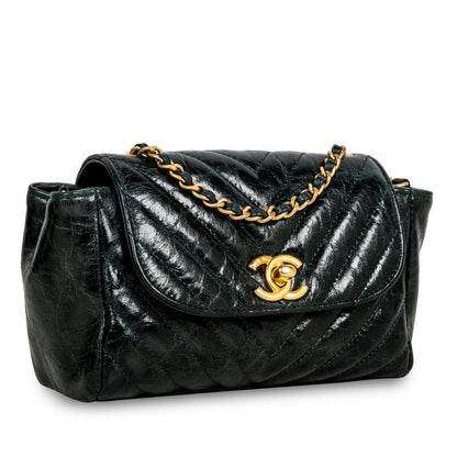 Chanel Classic Flap Calfskin Gold Crossbody Calfskin