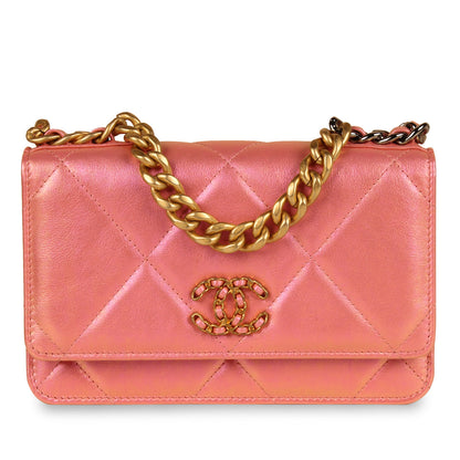 Chanel Chanel 19 WOC - Iridescent