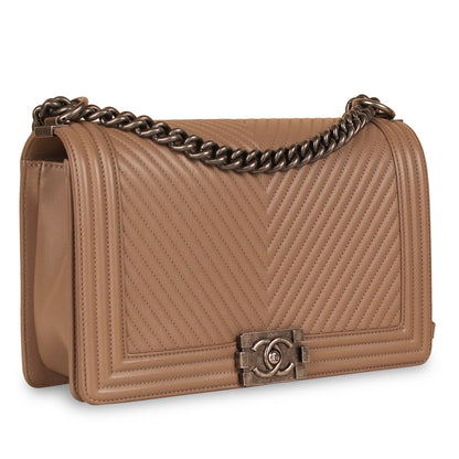 Chanel Boy Bag Calfskin Burgundy Shoulder Bag
