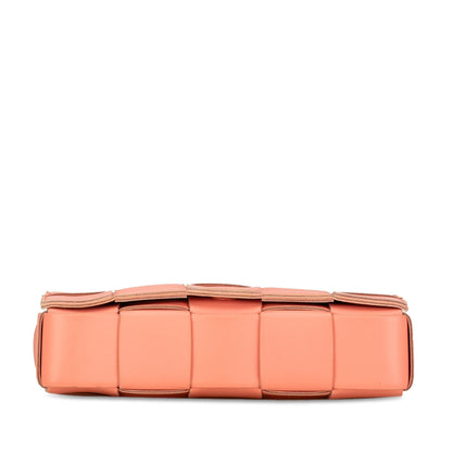Bottega Veneta Calfskin Intrecciato Cassette Crossbody (MLB-NWLp3u)