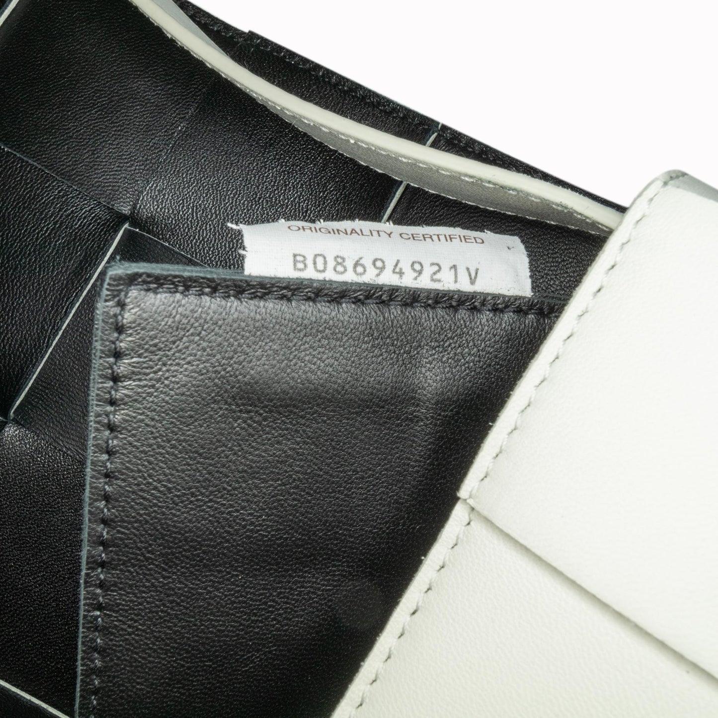 Bottega Veneta Calfskin Intrecciato Cassette Crossbody (MLB-F2bVdG)