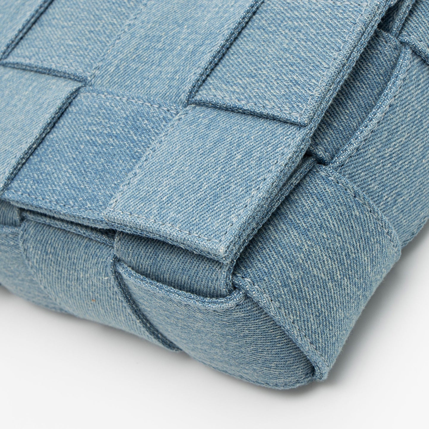 Bottega Veneta Denim Intrecciato Cassette Crossbody (SHF-bjvGME)