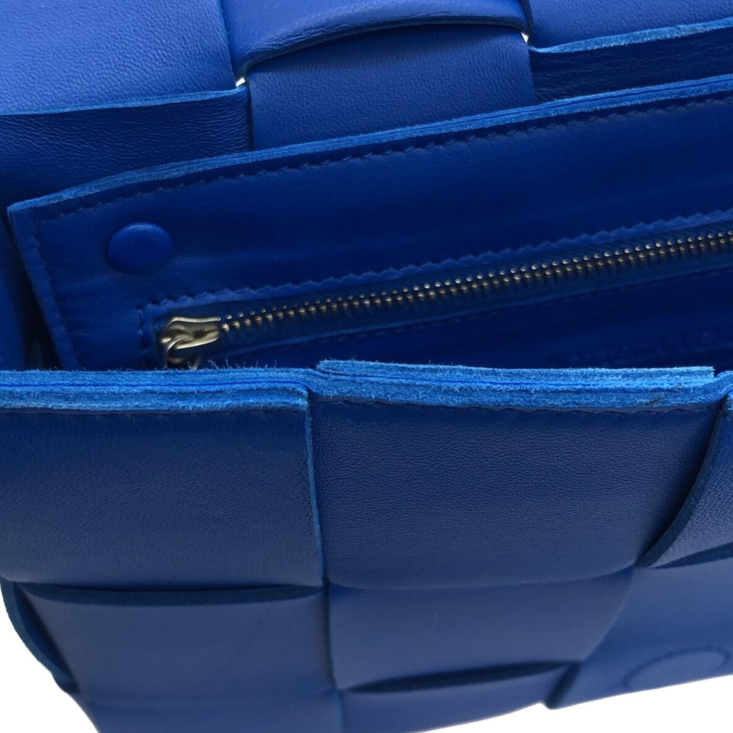 Bottega Veneta Intrecciato Cassette Crossbody (MLB-W1zLnP)