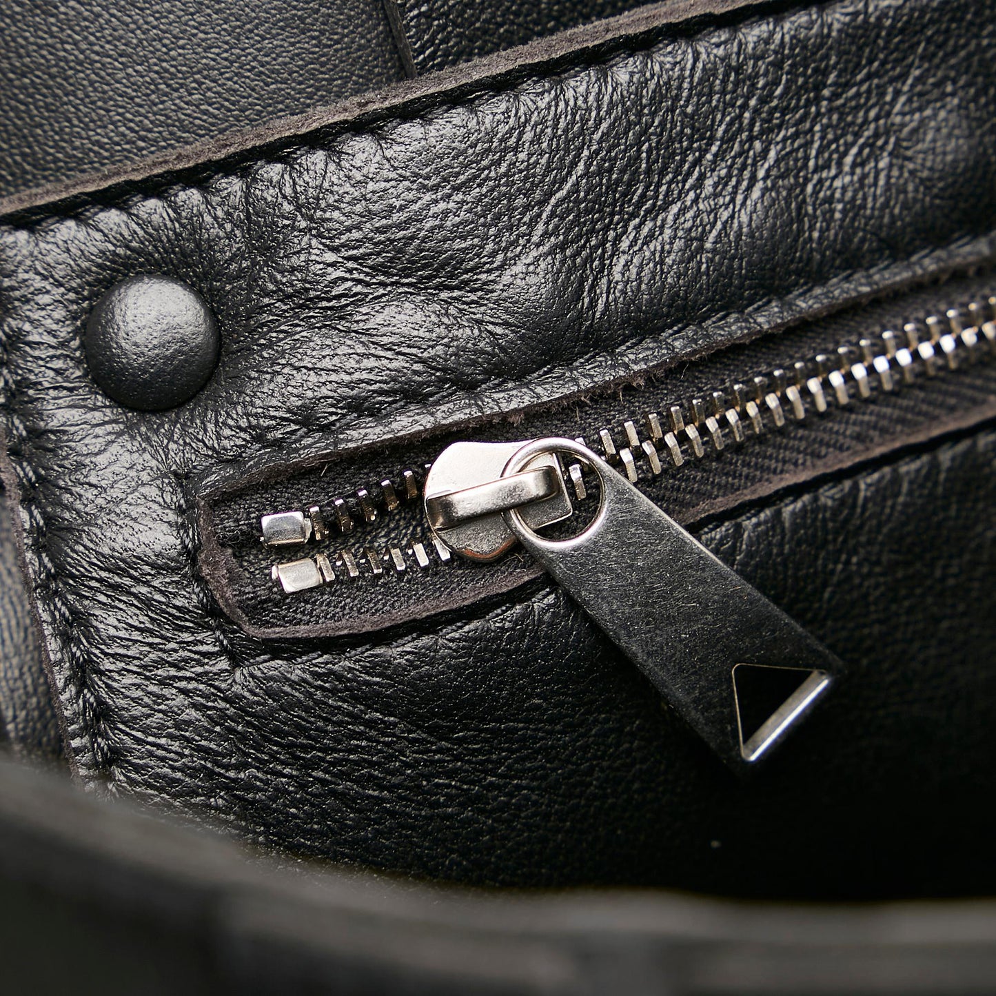 Bottega Veneta Intrecciato Cassette Leather Crossbody Bag (MLB-30630)
