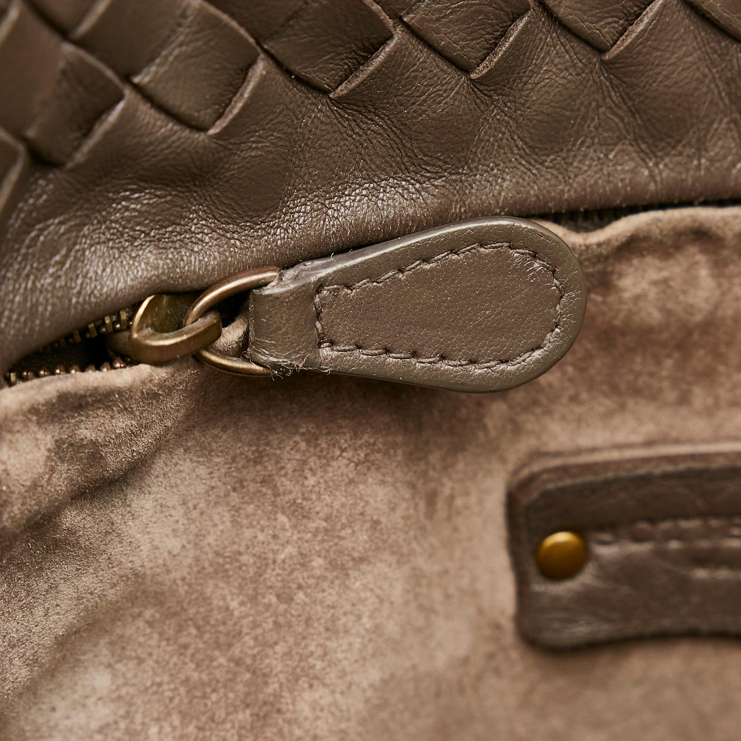 Bottega Veneta Intrecciato Leather Crossbody Bag (MLB-27382)