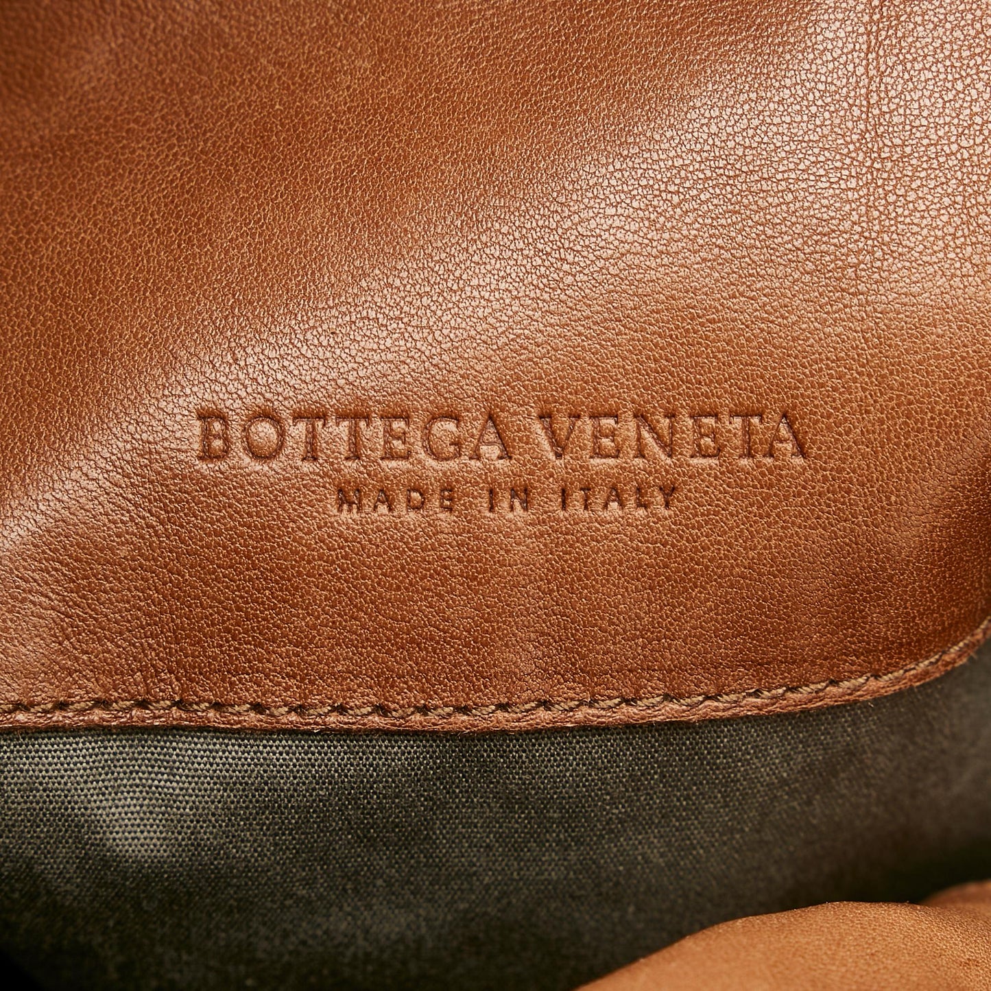 Bottega Veneta Intrecciato Leather Crossbody Bag (MLB-28321)