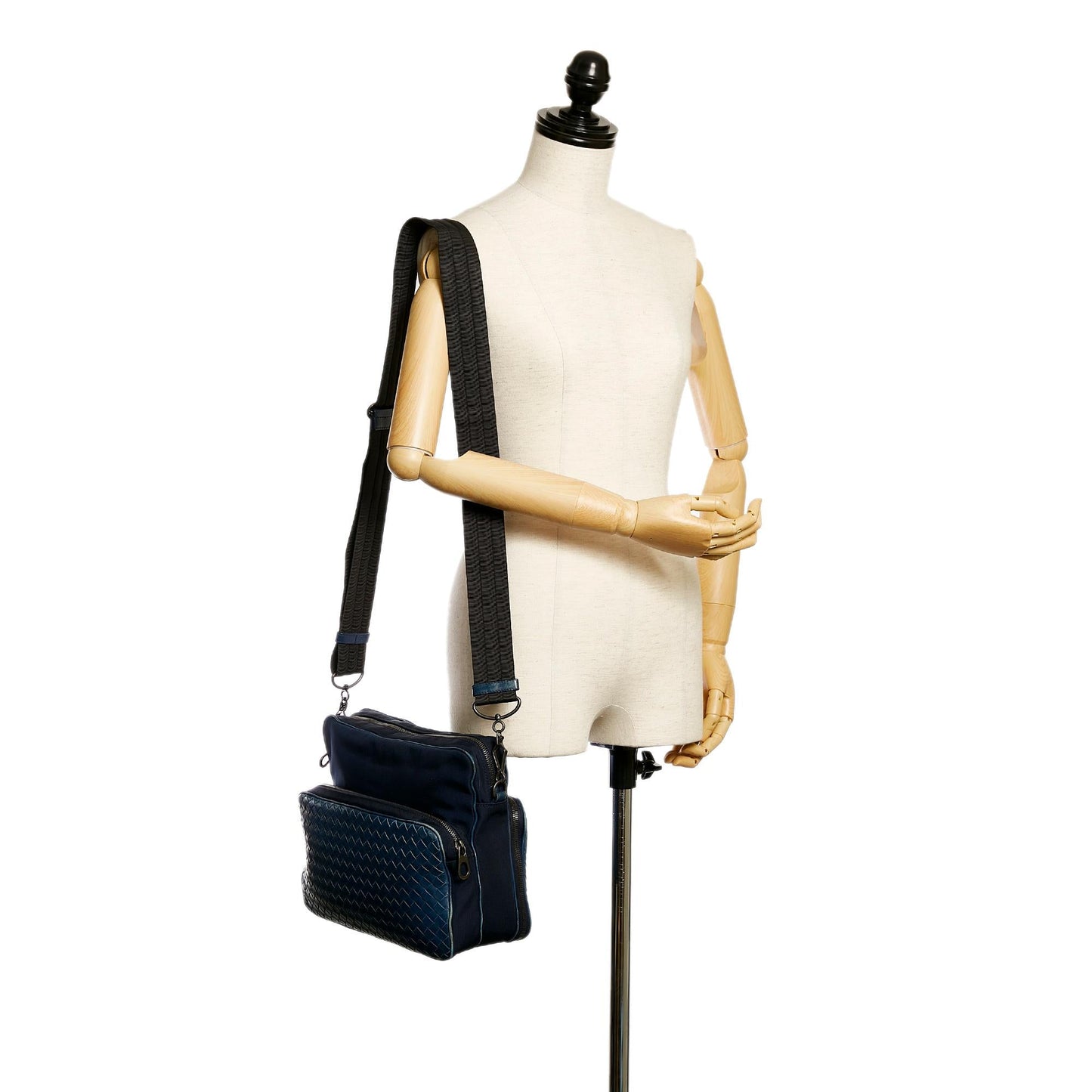 Bottega Veneta Intrecciato Leather Crossbody Bag (MLB-30294)