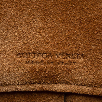 Bottega Veneta Maxi Intrecciato Nappa Crossbody Bag (SHF-MUPZeC)