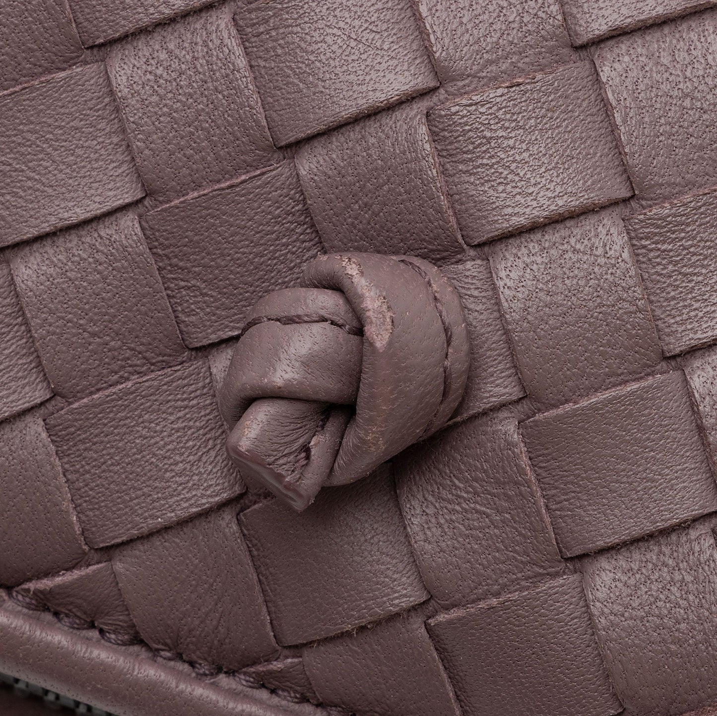 Bottega Veneta Intrecciato Nappa Leather Nodini Crossbody (SHF-nPncFK)
