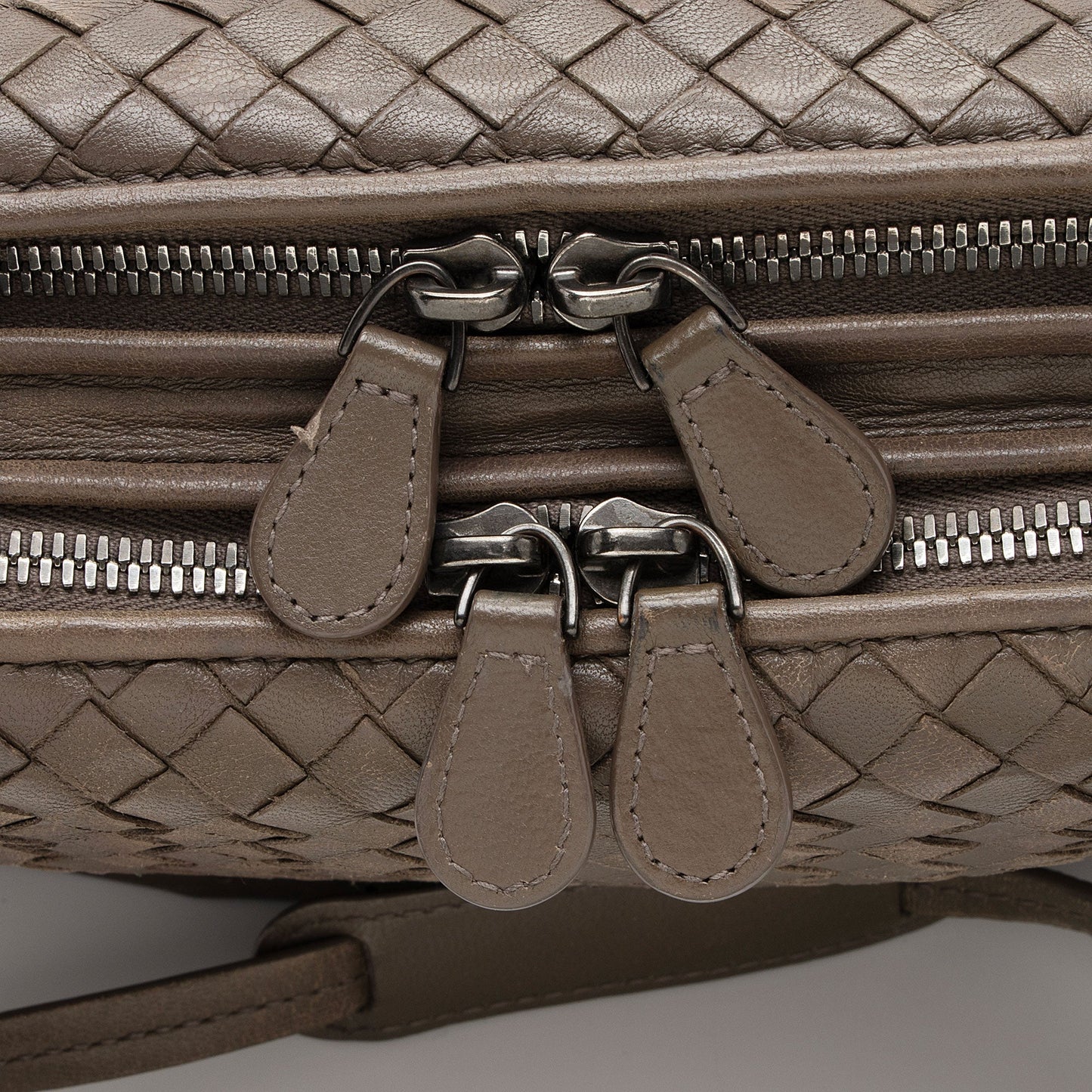 Bottega Veneta Intrecciato Nappa Leather Nodini Crossbody (SHF-cd5Ub3)