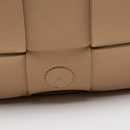 Bottega Veneta Lambskin Cassette Crossbody (SHF-nAVsRl)