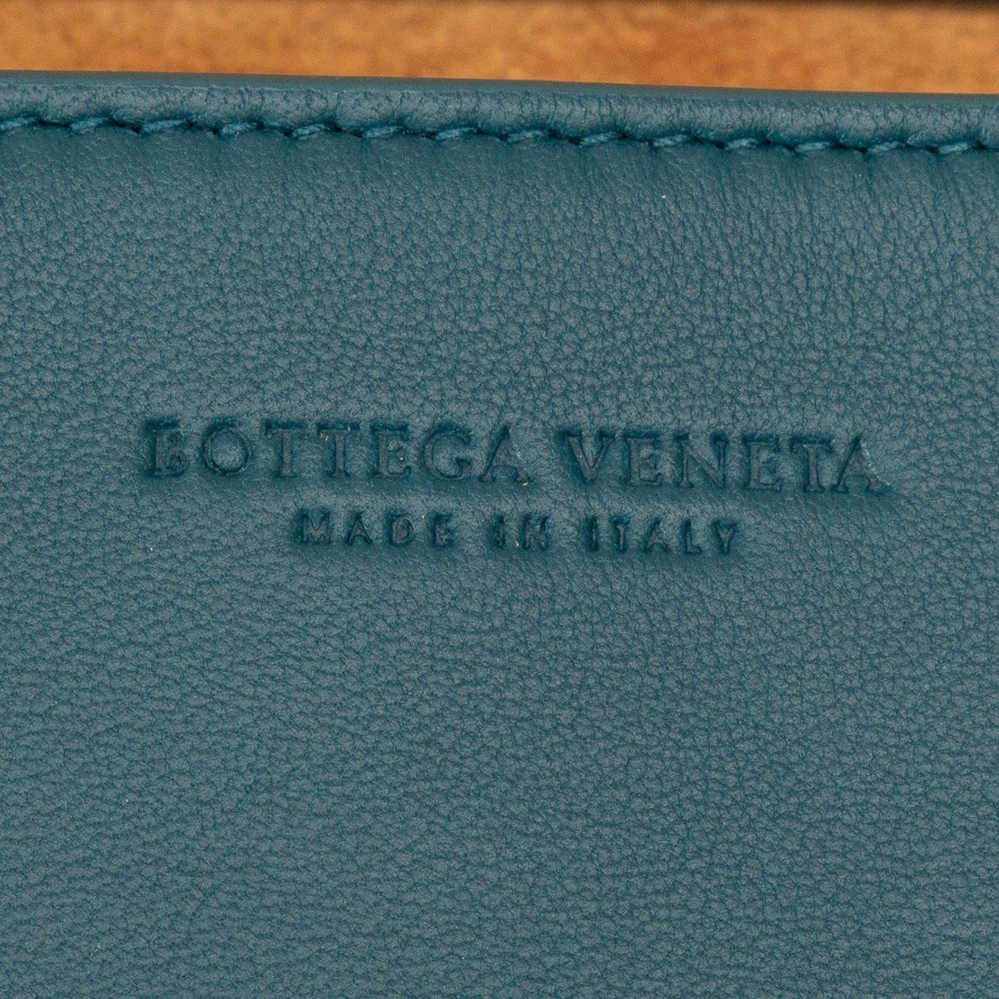 Bottega Veneta Maxi Intrecciato Mini Cassette Crossbody (MLB-SyAxrp)