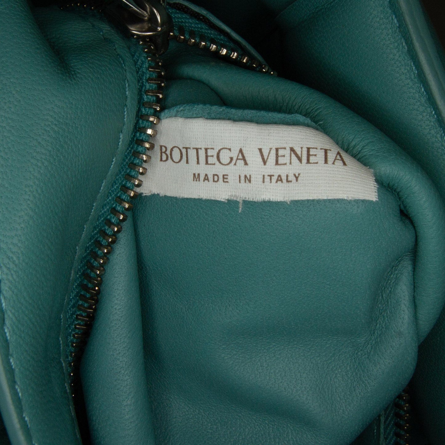 Bottega Veneta Maxi Intrecciato Padded Cassette Crossbody (MLB-kR8MHE)