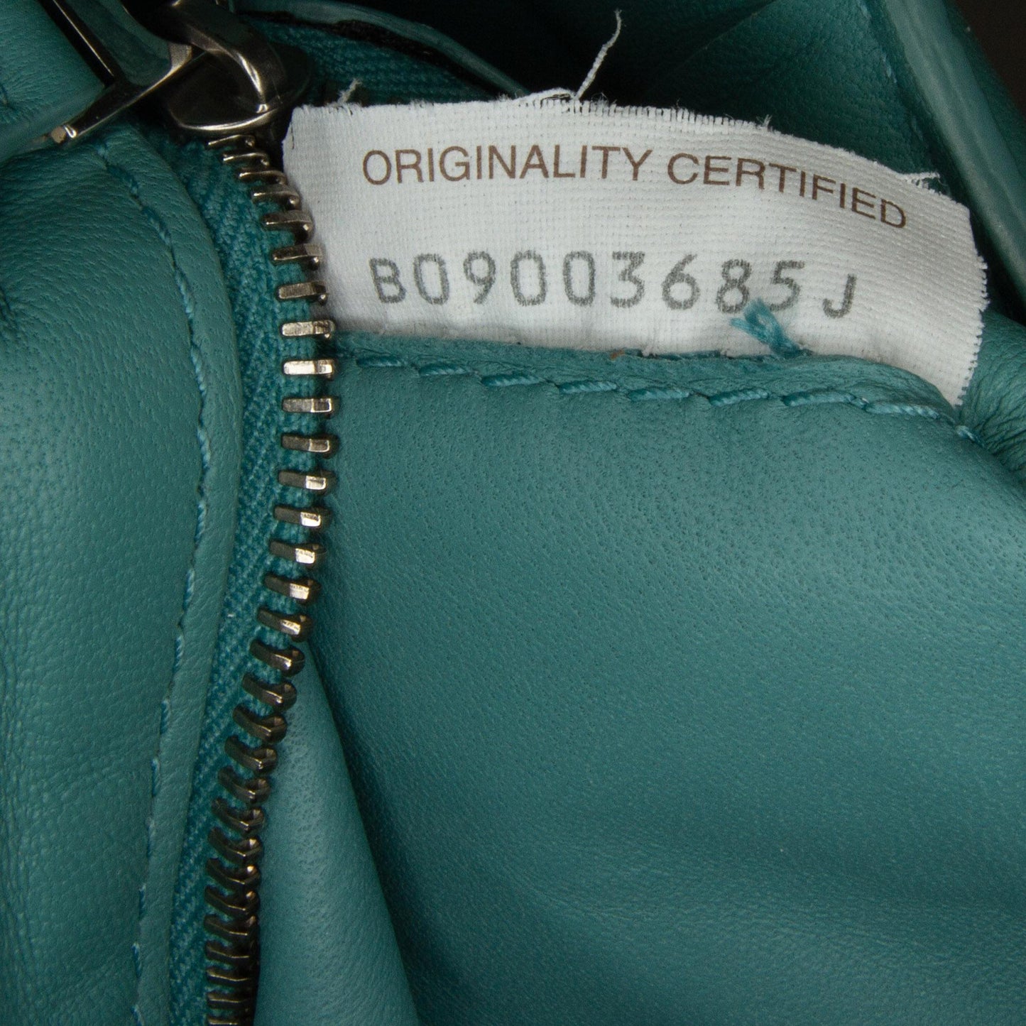 Bottega Veneta Maxi Intrecciato Padded Cassette Crossbody (MLB-kR8MHE)