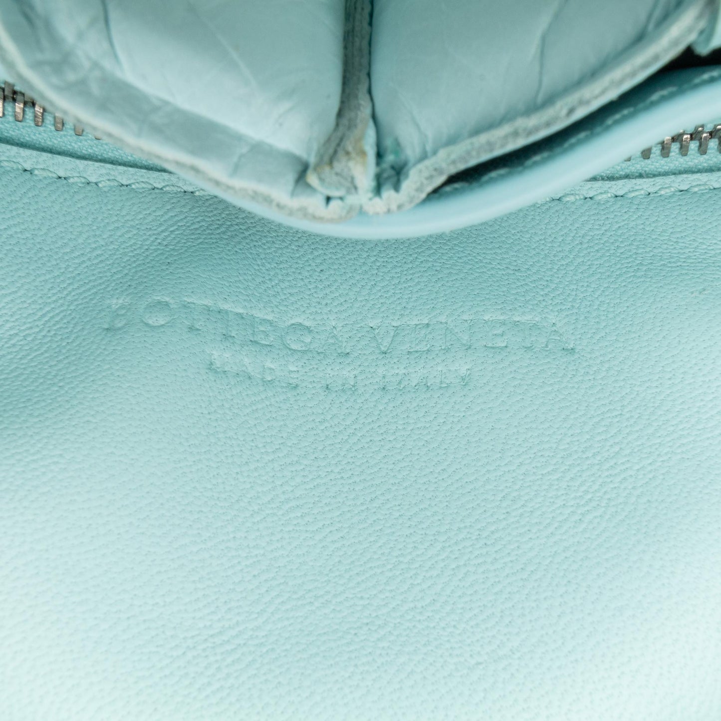 Bottega Veneta Maxi Intrecciato Padded Cassette Crossbody (MLB-jw6xH3)