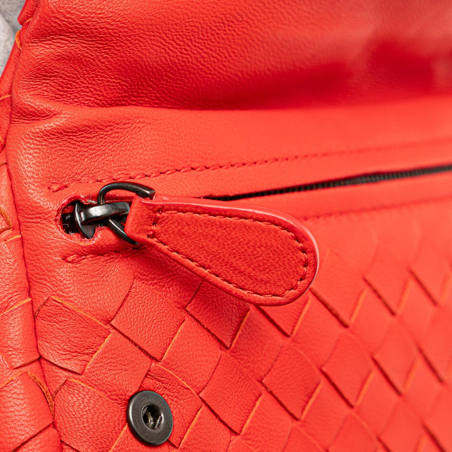 Bottega Veneta Mini Intrecciato Expandable Chain Crossbody (MLB-o72gjL)