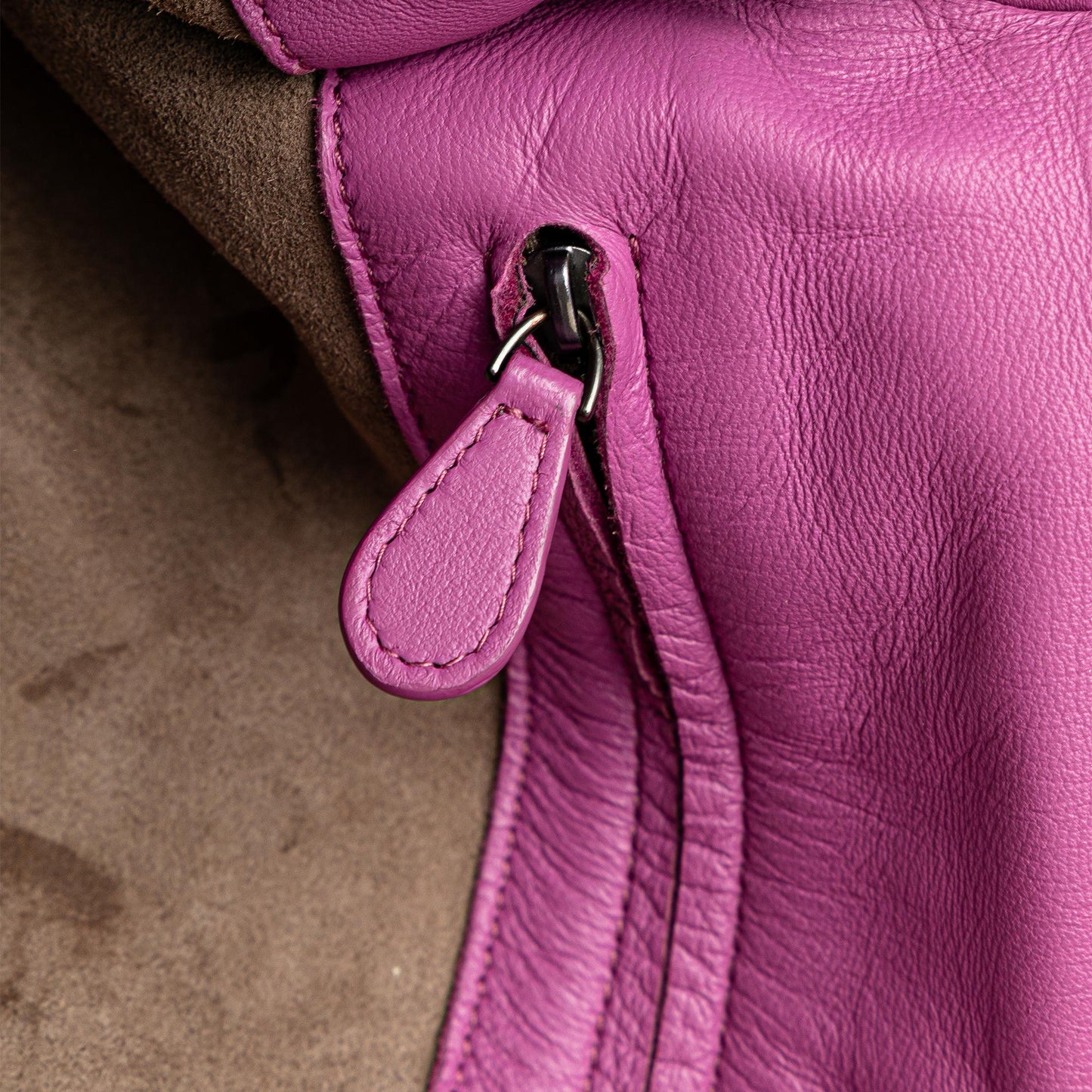 Bottega Veneta Nappa Intrecciato Dahlia Clutch Crossbody (MLB-6QbKxN)