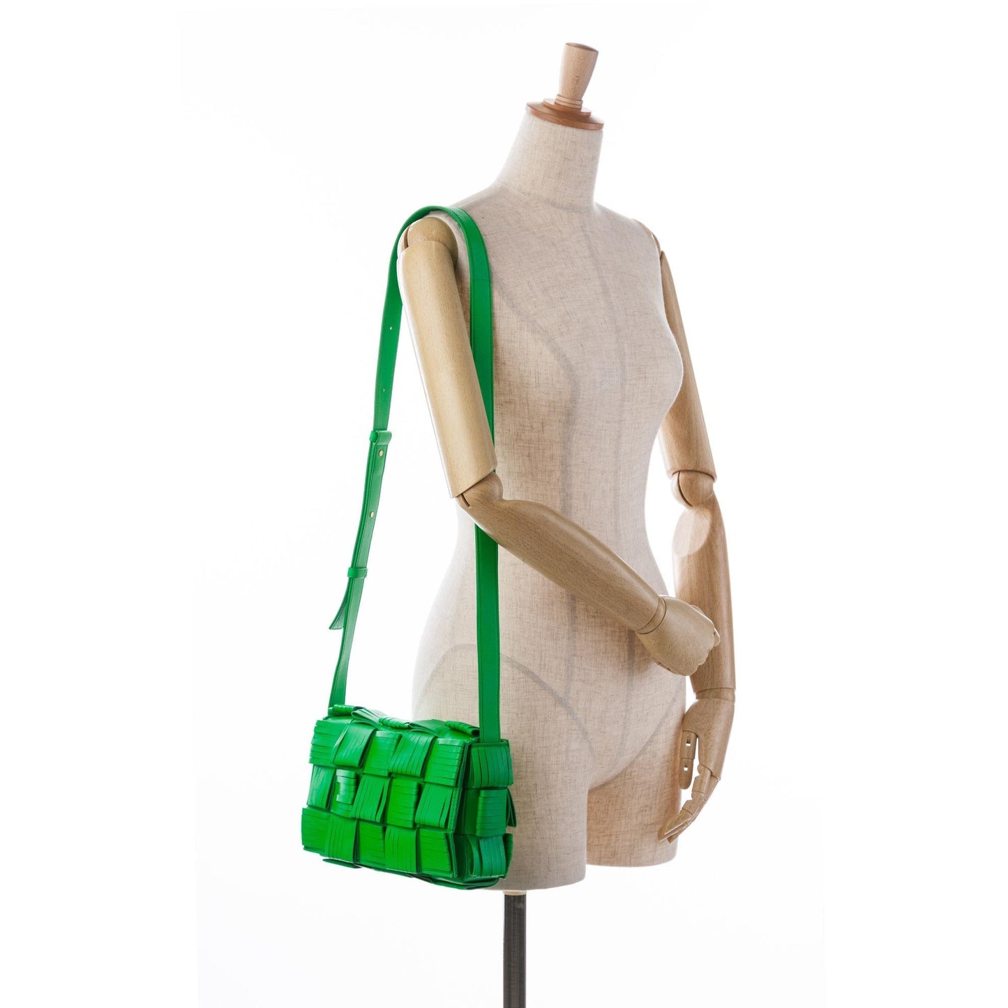 Bottega Veneta Nappa Intrecciato Fringed Cassette Crossbody (MLB-GROzlR)